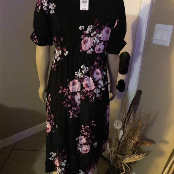 New woman’s Torrid dress - Picture 6 of 6
